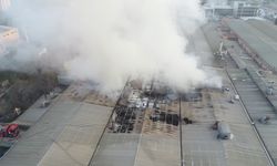 İstanbul'da fabrikada feci yangın: Olay yerine ekipler sevk edildi!