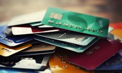 Vatandaş kredi kartına muhtaç: Takibe düşen borçlar yüzde 155 arttı