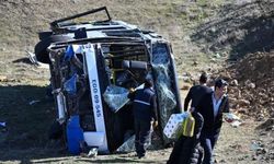 Ankara’da EGO otobüsü devrildi: Çok sayıda yaralı var!