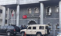 Sur Belediyesi'nde Atatürk ve Cumhurbaşkanı Erdoğan'a hakaret eden şüpheli tutuklandı