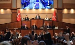 İBB'de yeni dönemin ilk toplantısı: CHP ve AK Parti'nin başkanvekilleri belli oldu
