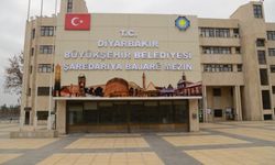 Diyarbakır Büyükşehir Belediyesi'nde ödeme, ihale, alım-satım gibi işlemler durduruldu