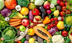 Uzmanı açıkladı: Sağlıklı bir cilt için sebze ve meyve tüketin