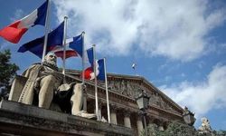 İran'ın Paris Büyükelçisi Fransa Dışişleri Bakanlığına çağrıldı