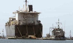 Gazze'ye liman inşası için giden ABD gemisinde yangın