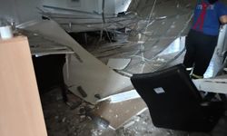 Nikah dairesinin tavanı çöktü: 4 kişi yaralandı