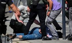 Slovakya Başbakanı'na silahlı saldırı: Karnından vuruldu
