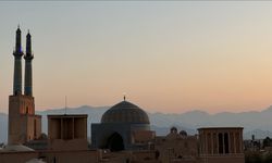 İran'daki "Cuma Camii" farklı dönemlerin mimari özelliklerini günümüze taşıyor