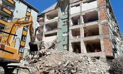 İstanbul'da yıkılma riski olan bin 556 bina var!