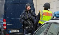 Solingen'de molotofkokteyli saldırı: Saldırgan öldü, yaralılar var