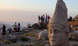 Dünya mirası Nemrut Dağı'na ziyaretçi akını