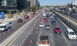 İstanbul’da 75 gün sürecek çalışma başladı: İki şerit trafiğe kapatıldı, araçlar güçlükle ilerledi