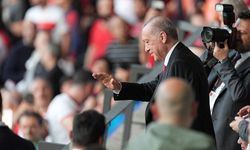 Cumhurbaşkanı Erdoğan, Türkiye-Hollanda maçını tribünden takip ediyor