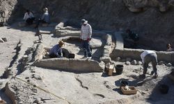 Malatya'daki Arslantepe Höyüğü'nde 6 bin 400 yıllık fırın bulundu