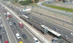 Metrobüs hattında "Beyaz Yol" çalışması: 45 gün sürecek, yol iki şeride düşecek