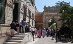 Yıldız Saray'ı 1 Eylül'e kadar, pazartesi hariç her gün 9.00-17.30'da ücretsiz gezilebilecek