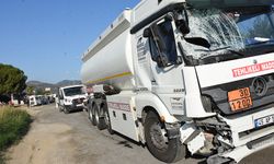 Aydın'da tanker ile minibüsün çarpışması sonucu 11 kişi yaralandı