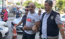 Mersin'de muhtarın evini ve aracını kurşunlayan 2 kişi tutuklandı