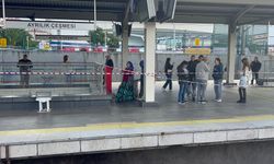 Marmaray'da raylara atlayan bir kişi hayatını kaybetti