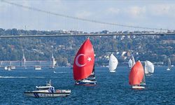 İstanbul Boğazı'nda gerçekleştirilen 'Cumhuriyet Kupası' başladı