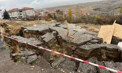 Ankara'da toprak kayması: 10 katlı bina tahliye edildi