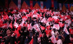 Saadet Partisi 9. Olağan Kongresi büyük coşkuyla gerçekleşiyor!