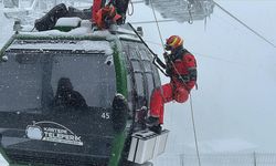 Kartepe Teleferiği'nde kar yağışı altında kurtarma tatbikatı yapıldı