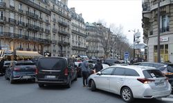 Paris'in merkezinde sınırlı trafik bölgesi uygulamasına geçildi