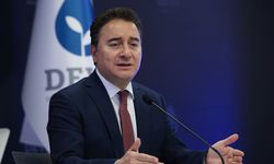 Ali Babacan: Gençleri tutuklamak Gazze için ses çıkaranlara gözdağı vermektir