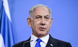 Siyonist Netanyahu'nun yarınki duruşması, "olağanüstü koşullar" nedeniyle iptal edildi