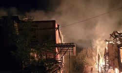 Tokat'ta çıkan yangında 3 ev kullanılamaz hale geldi