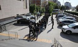 Eskişehir merkezli FETÖ operasyonunda 23 şüpheli yakalandı