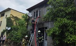 Bursa'da 2 katlı evde çıkan yangın söndürüldü