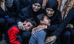 Siyonist İsrail'in son 10 günde Gazze’ye düzenlediği saldırılarda 815 Filistinli şehit oldu