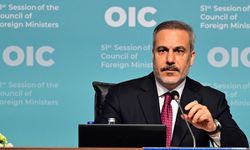 Hakan Fidan: Unutmayalım ki, parçalanan ümmetler zaafa düşer