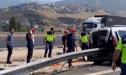 Bariyer motordan girdi, bagaj bölümünden çıktı: İki kişi hayatını kaybetti