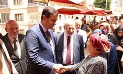 Emekli teyze Arıkan’a dert yandı: “Bizi emekli değil, dilenci etti”