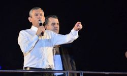 CHP lideri Özel: "Biz bu üç şeyin arkasındayız"