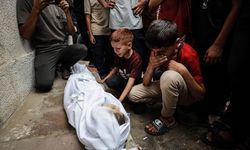 İşgalci İsrail'in Gazze'ye saldırılarında şehit sayısı 59 artarak 57 bin 882'ye çıktı