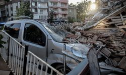 6,1'lik depremde yaralanan 18 kişi taburcu edildi, 11 kişinin tedavisi sürüyor