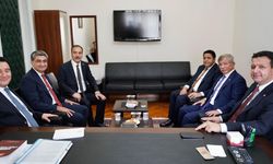 Arıkan, Davutoğlu, Babacan; Yeni Yol'un komisyon üyeleriyle bir araya geldi