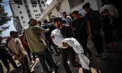 Siyonist İsrail'in kıtlığı dayattığı Gazze Şeridi'nde son 24 saatte biri çocuk 8 kişi açlıktan şehit oldu