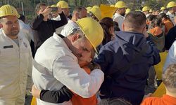 Madenciler Günü'nde işçiler, çocuklarının okulunda alkışlarla karşılandı