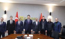 Mahmut Arıkan, Atanamayan Uzmanlar Derneği Heyeti ile bir araya geldi