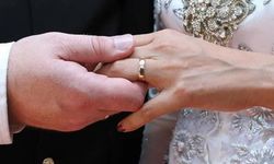 Evlenecek çiftlere geri ödemesiz 500 bin lira destek