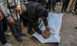 İşgalci İsrail'in Gazze Şeridi'ne saldırılarında can kaybı 71 bin 439'a yükseldi