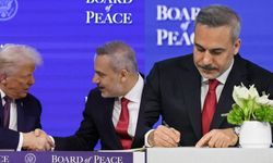 Dışişleri Bakanı Fidan, Barış Kurulu Şartı'nın imza törenine katıldı