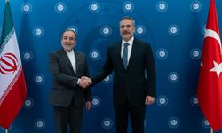 Dışişleri Bakanı Hakan Fidan, İranlı mevkidaşı Arakçi ile görüştü