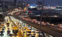 İstanbul'da akşam saatlerinde trafik yoğunluğu yüzde 89'a çıktı