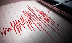 Karadeniz depremi Trabzon’u salladı: Prof. Dr. Osman Bektaş’tan korkutan açıklama geldi